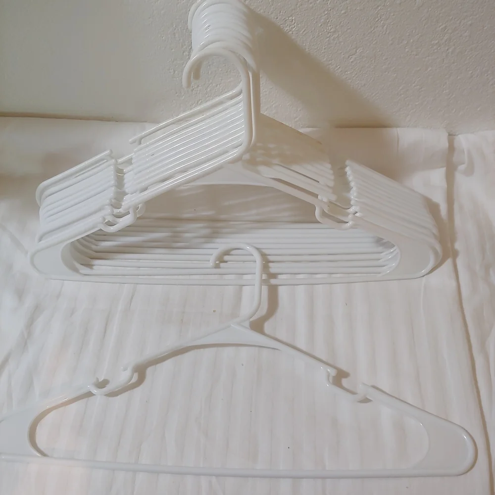 Set Of 10 White Plastic Clothes Hangers